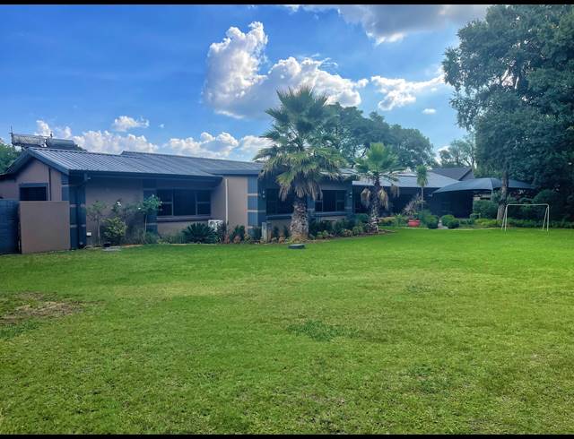 4 BEDROOM HOUSE FOR SALE IN THREE RIVERS PROPER